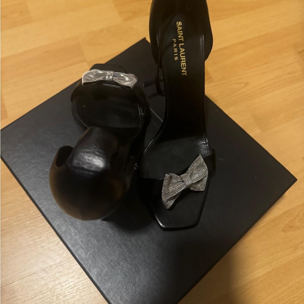 Saint Laurent Black Heels with Metallic Bow - Picture 4 of 6